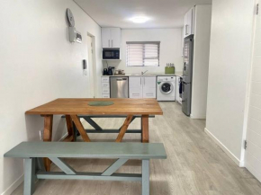 Lock-Up and Go apt with parking